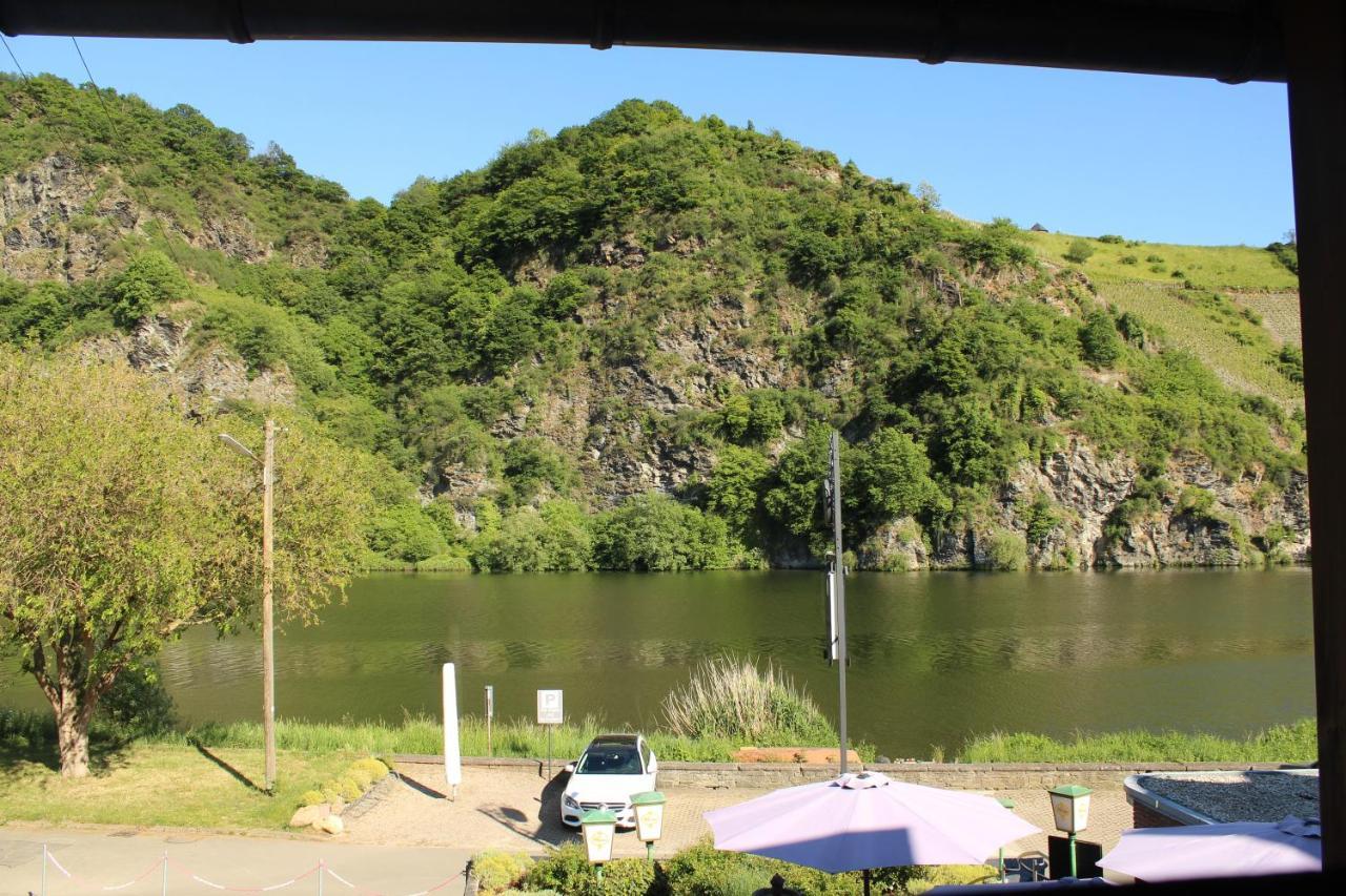 Alt Reinsport Hotel Piesport Bagian luar foto