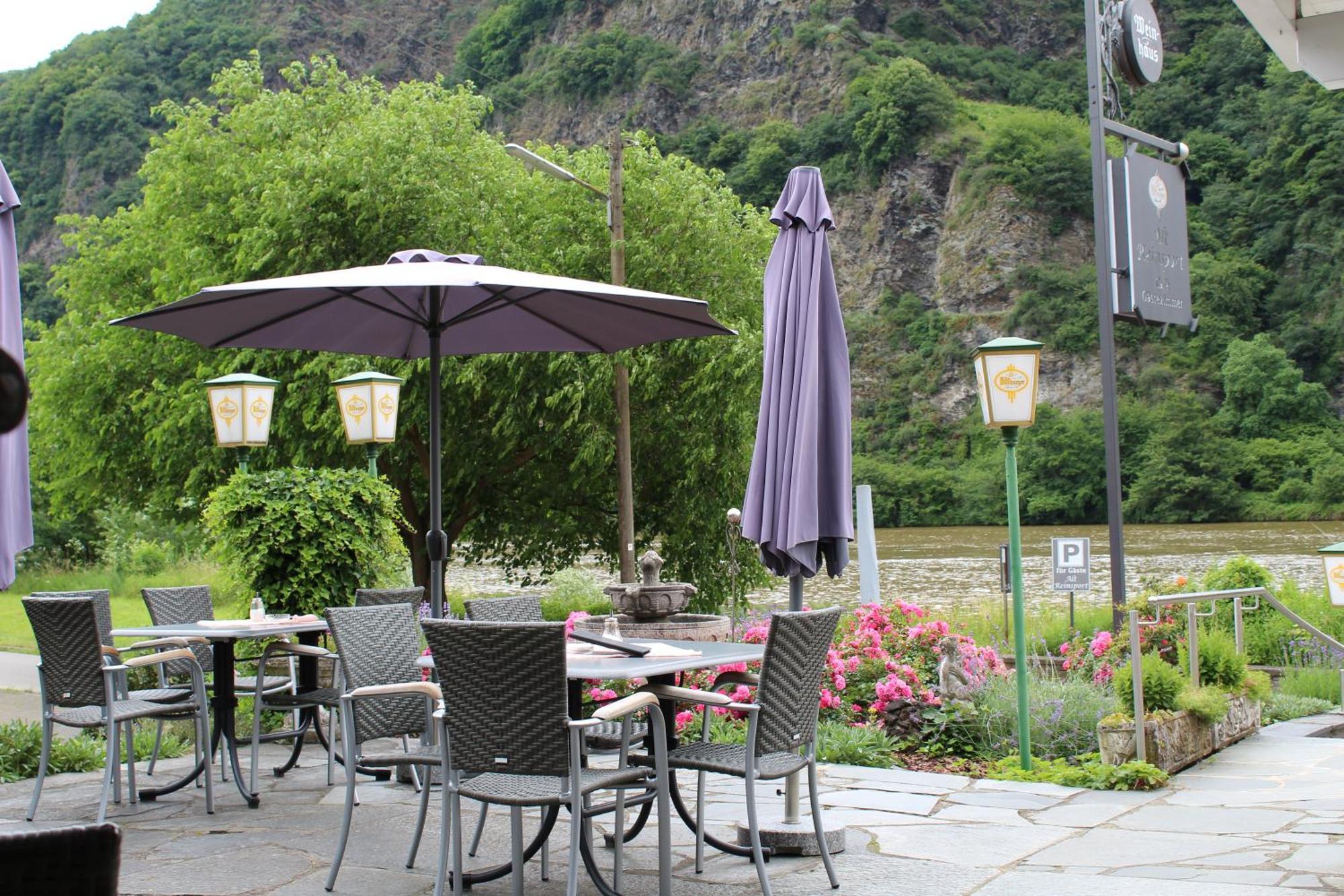 Alt Reinsport Hotel Piesport Bagian luar foto